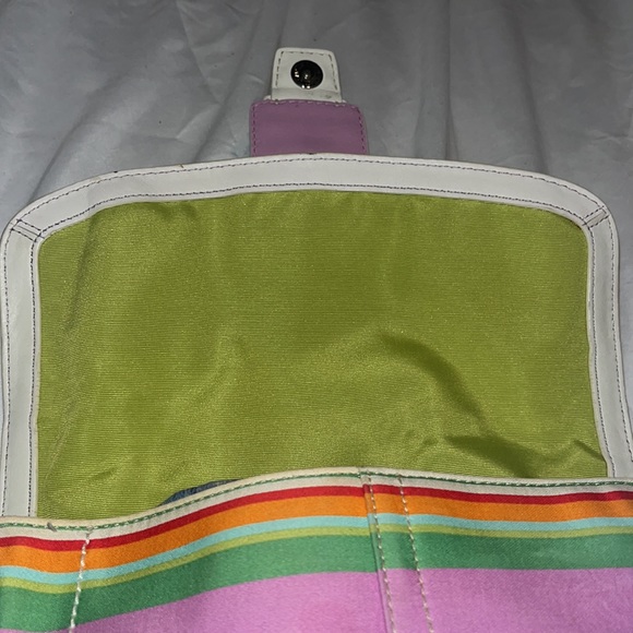 Authentic Coach Rainbow Hampton crossbody Bag - Picture 5 of 6
